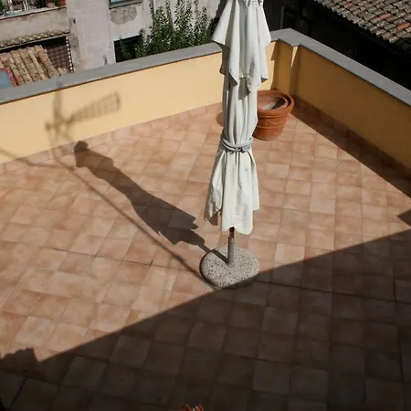 Attico Con Terrazza Santa Cecilia Apartment Rome