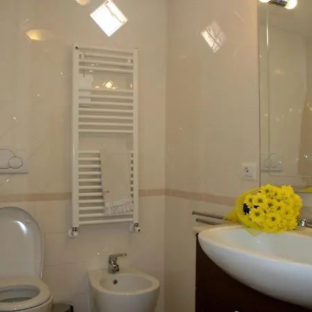 Apartamento Attico Con Terrazza Santa Cecilia *