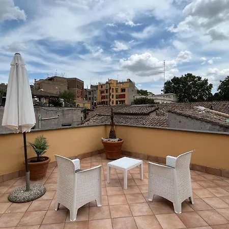 Attico Con Terrazza Santa Cecilia *