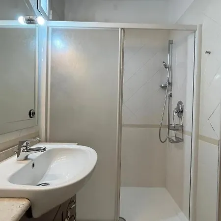 Attico Con Terrazza Santa Cecilia Apartamento *