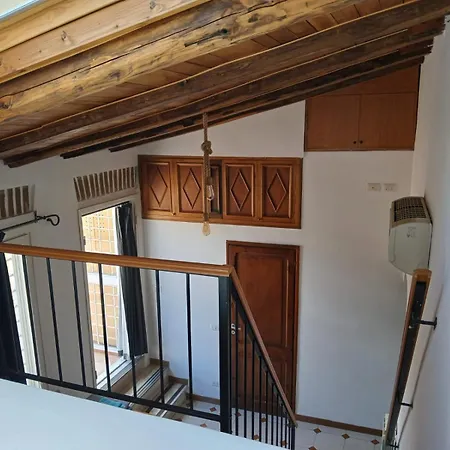 Attico Con Terrazza Santa Cecilia *