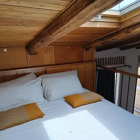 Apartamento Attico Con Terrazza Santa Cecilia *
