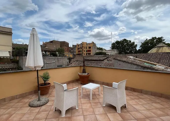 Attico Con Terrazza Santa Cecilia *