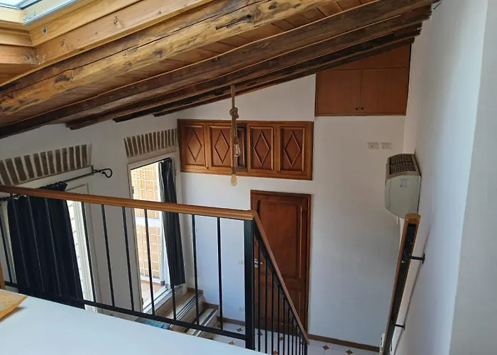 Attico Con Terrazza Santa Cecilia *