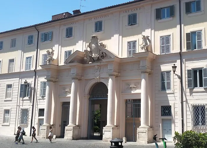 Attico Con Terrazza Santa Cecilia * Róma